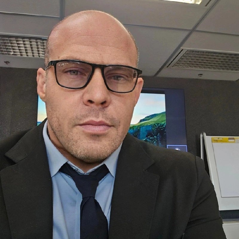 Nicholas Jacobi  is a total timewaster