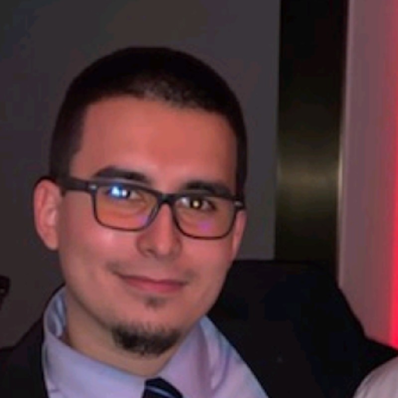 Mateo Tobon Restaurant Manager Smith & Wollensky Restaurant Group, Inc wastes escorts time