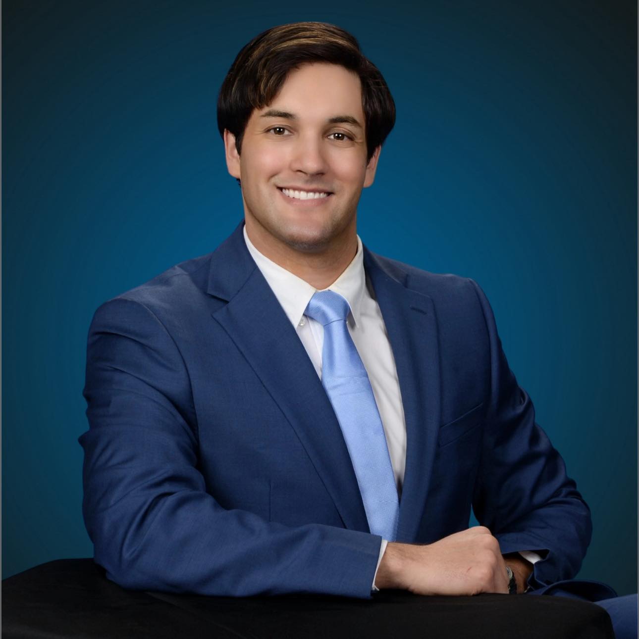 Mike Stone of Fidelity Investments and Carvana is an asshole to escorts