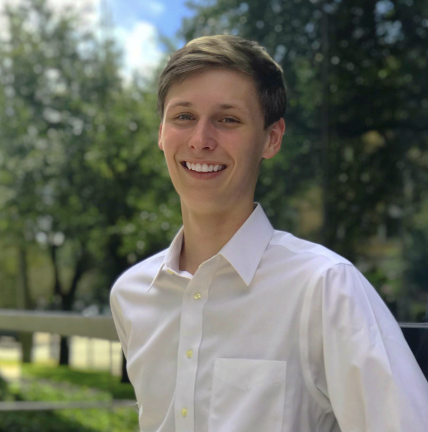 Harrison Smith of Dell Technologies harasses escorts